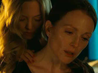 Lesbian scene from Julianne Moore and Amanda Seyfried